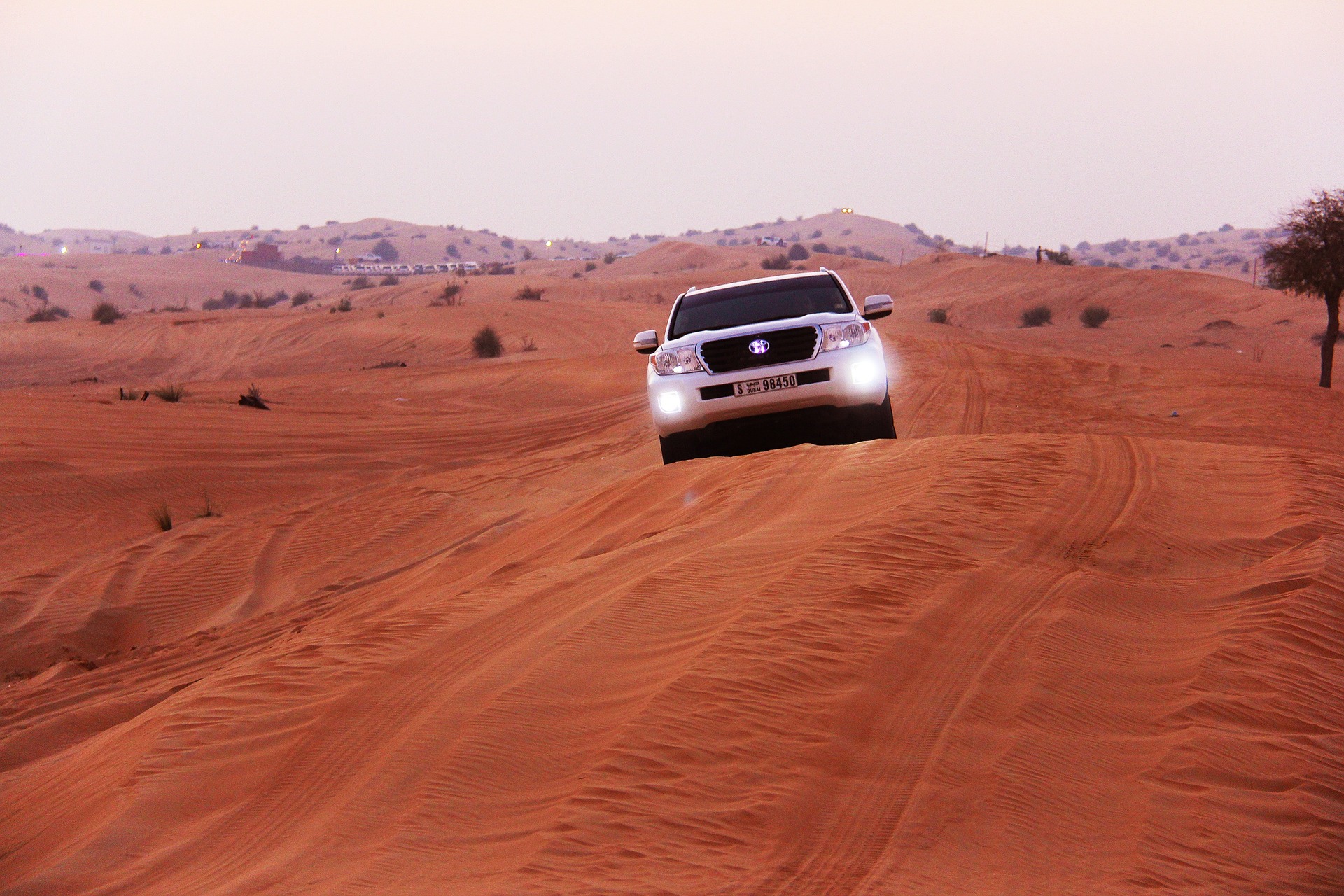 adventure-3150505_1920